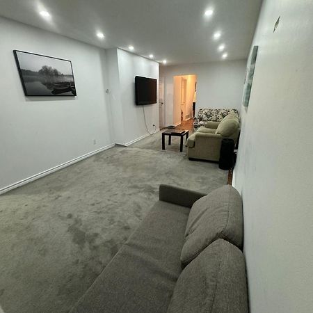 28 Bingham Road Hotel Брамптън Екстериор снимка