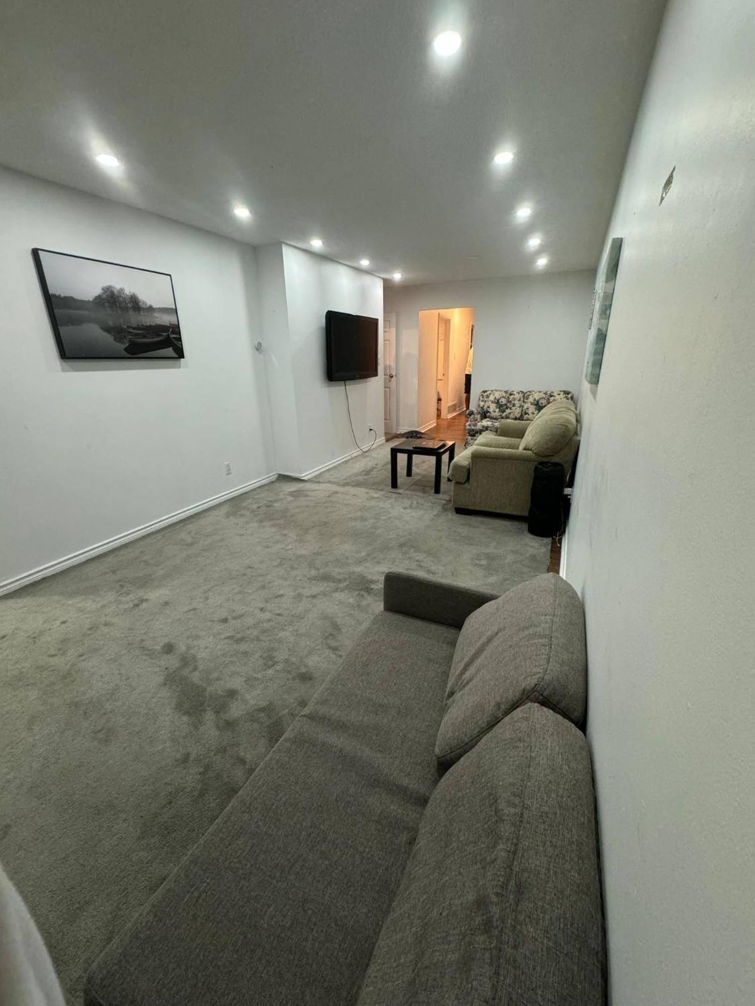 28 Bingham Road Hotel Брамптън Екстериор снимка